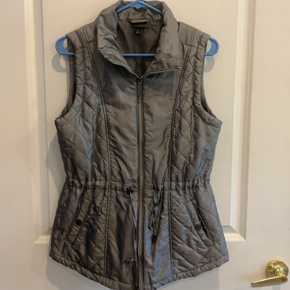 Hannah Lightweight Vest - Picture 3 of 7